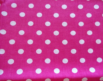 Couponstof met roze en witte stippen 50x70 cm