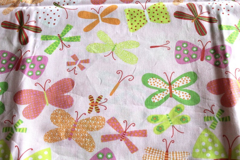 Coupon fabric girl 50 x 70 cm butterflies