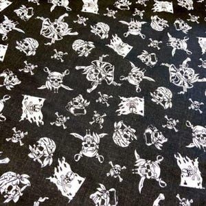 Pirate skull cotton fabric 50x79cm