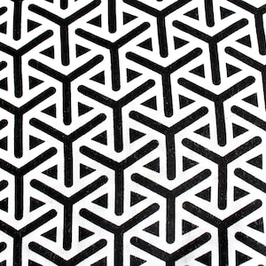 Black and white graphic fabric 50x72 cm