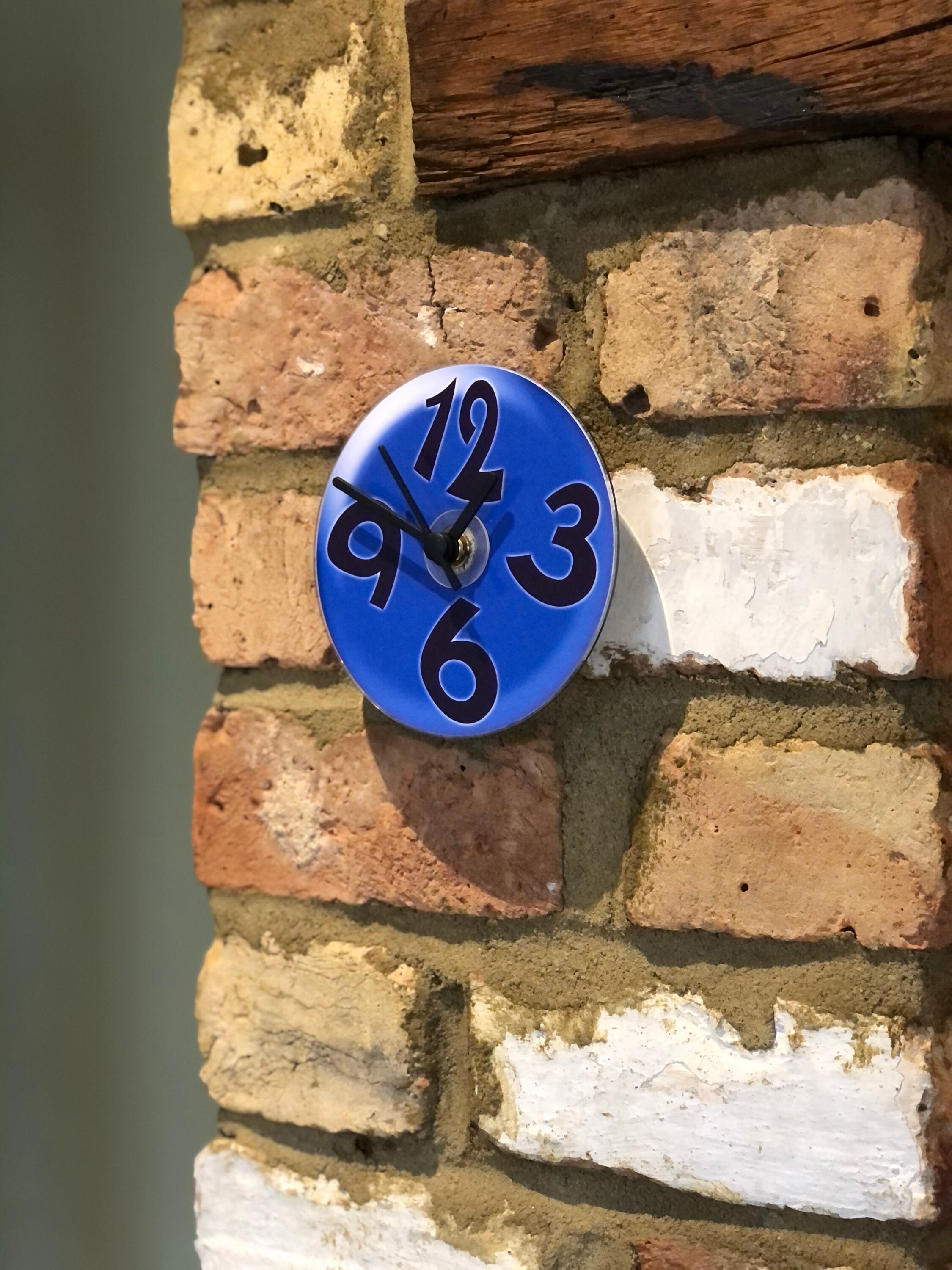 CD Wall Clock Upcycled CD With Quartz Mechanism Etsy UK