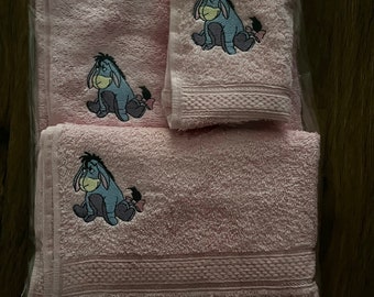 Juego de toallas de regalo con diseño de Winnie the Pooh Eeyore para cara, manos, baño y sábanas.