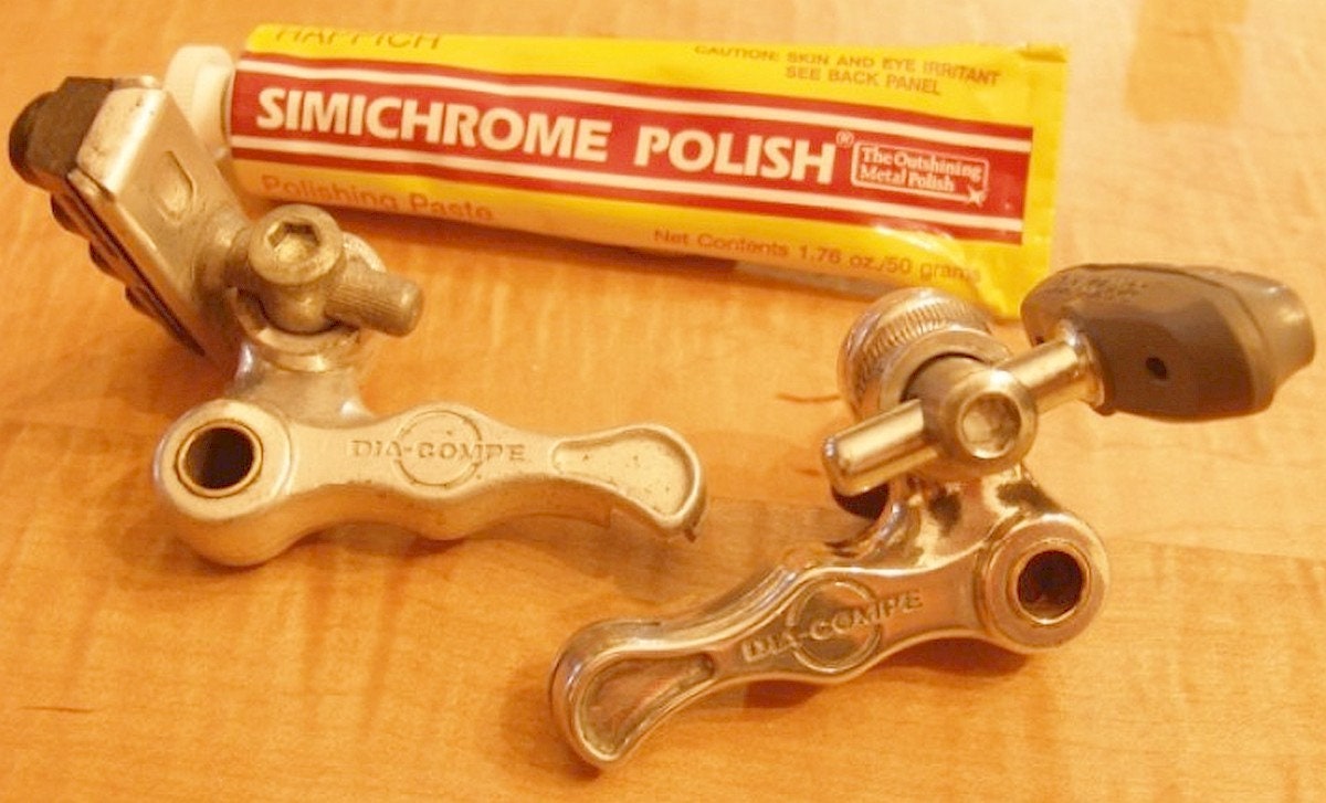 Simichrome Polish 1.76 Ounce Tube Paste Metals Chrome Silver Aluminum Brass  Test Bakelite Polisher Semichrome Semi Chrome HAPPICH 390050 -  Norway