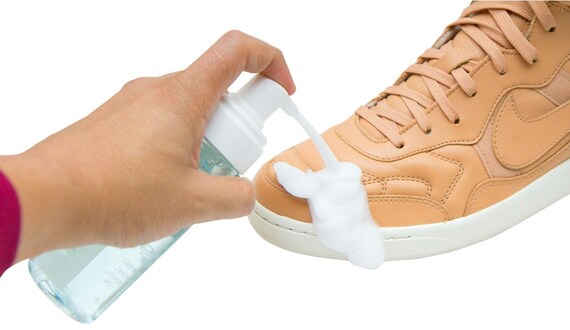  Angelus Suede/Nubuck Cleaner Kit, Brown, One Size : Clothing,  Shoes & Jewelry