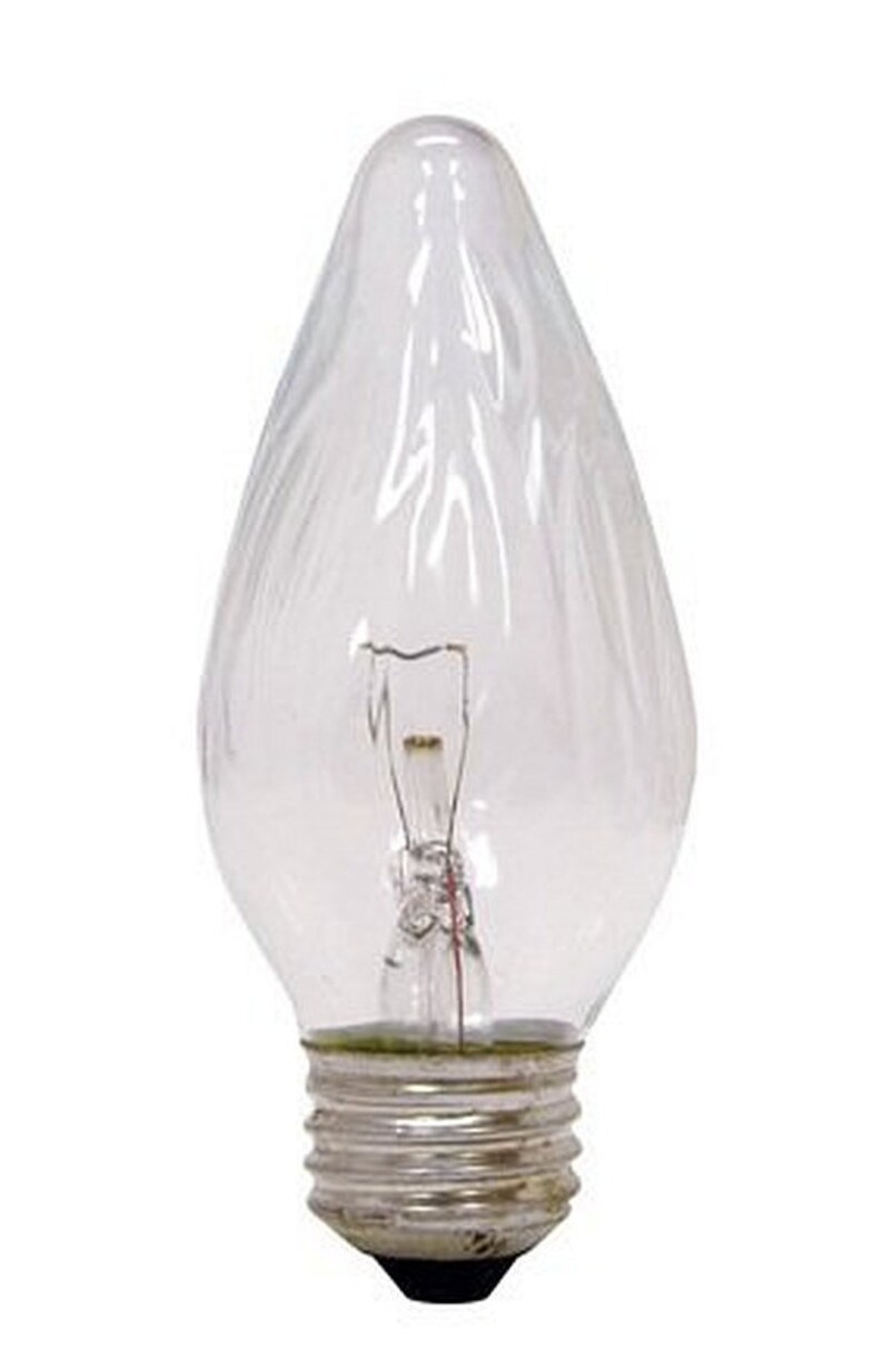 GE Crystal Clear Decorative LIGHT BULB 40w E26 Flame Shape F Type Flame
