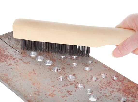 Brosse de nettoyage à poignée spéciale bois durs