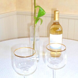 Gorgeous Pair of Vintage 22 Karat Gold-rimmed Wine Glasses