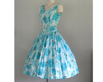 Vintage 50s Floral Print Cotton Party Dress / 1950s Fit & Flare Watercolor Floral Sleeveless Sunress