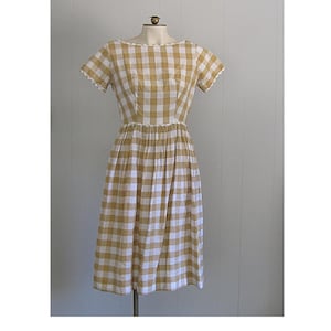1950s 1960s Vintage Cotton Day Dress / Gold and White Large Gingham Print Summer Dress