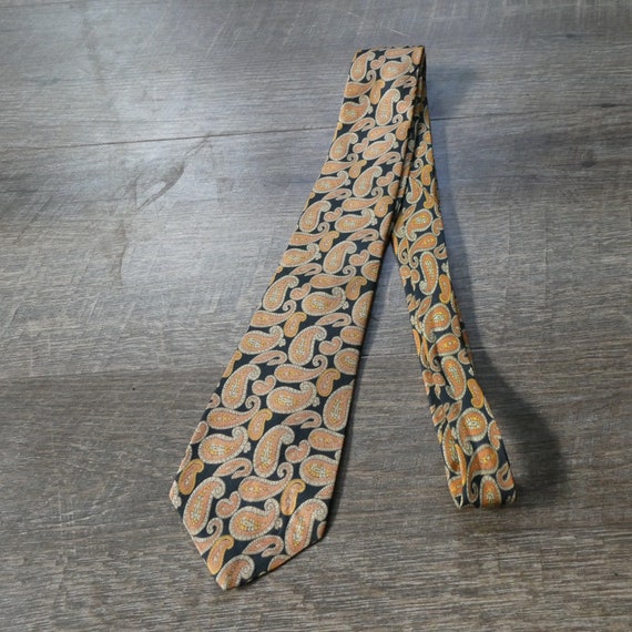 1960s Vintage Silk Necktie / Black Orange Paisley… - image 1