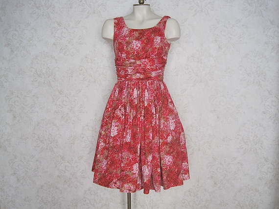 Vintage Floral Cotton Sundress / '50s '60s Fit & F