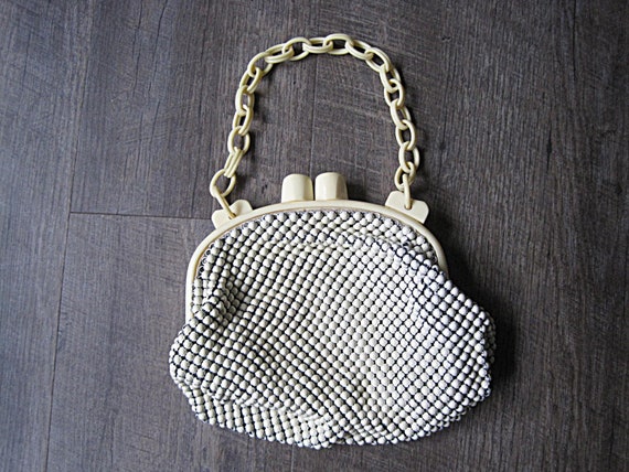 Vintage Ivory Metal Mesh Purse With Lucite Bakeli… - image 2