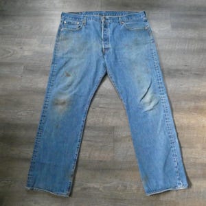 Vintage Levi&#39;s 501 Jeans: Button Fly Distressed Denim (40x29)