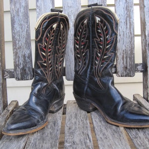 Vintage Cowboy Boots / 1950s Vintage ACME Black/Red/White Inlay Feather Design Leather Cowboy Boots image 1