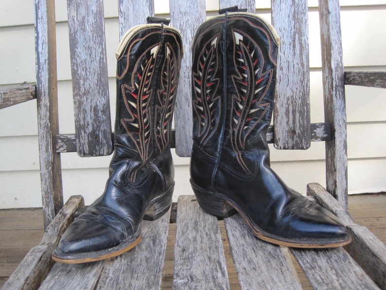 Vintage Cowboy Boots / 1950s Vintage ACME Black/Red/White Inlay Feather Design Leather Cowboy Boots image 1