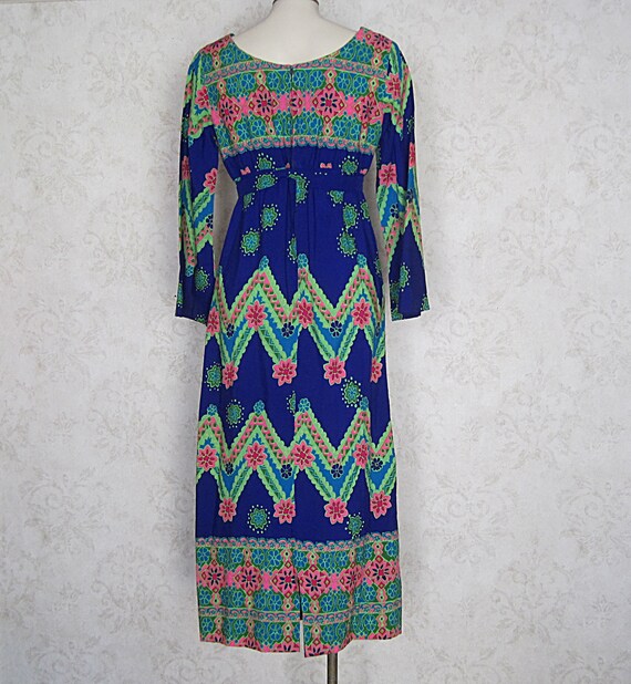 Vintage Kamehameha Tiki Dress / 1960s Vintage Emp… - image 8