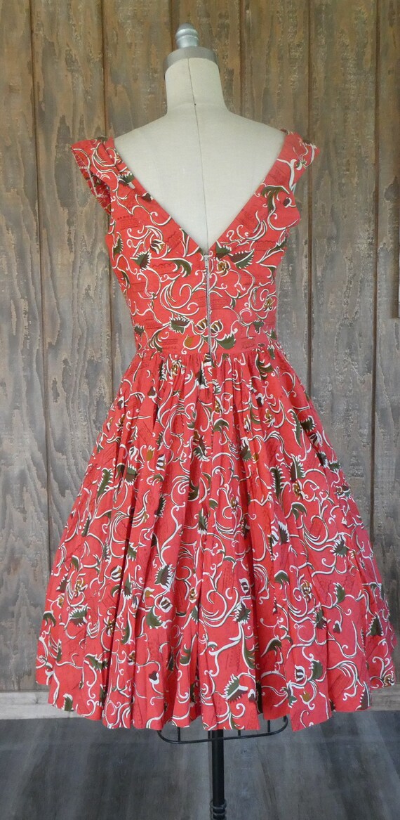 1950s Vintage Kahala Cotton Hawaiian Dress Bombsh… - image 2