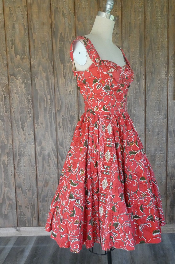 1950s Vintage Kahala Cotton Hawaiian Dress Bombsh… - image 4