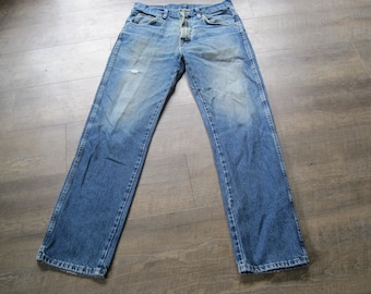 Vintage Wrangler Jeans 30x32: Distressed Faded Denim, Natural Wear