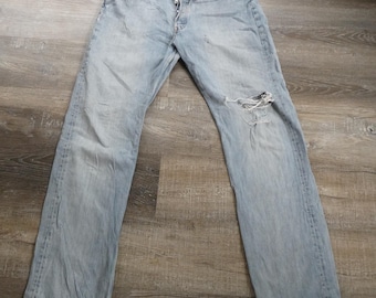 Vintage Levi's Button Fly 501 Jeans 34 x 34 Tag Naturally Distressed Denim Faded Frayed Worn Soft Loose Relaxed (33x34)