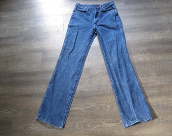 Vintage Wrangler Denim Jeans: Straight Leg, High Waist (30x33)