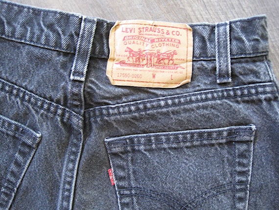 Vintage Levi's Black Denim Cut Off Jean Shorts / … - image 7