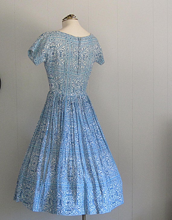 Vintage '50s Cotton Summer Dress / 1950s Fit & Fl… - image 10