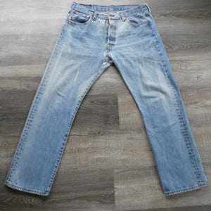 Vintage Levi&#39;s 501 Jeans: 1990s Faded Distressed Denim (34x30)