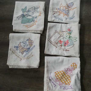 Vintage Sunbonnet Sue Embroidered Tea Towels: Days of Week Set
