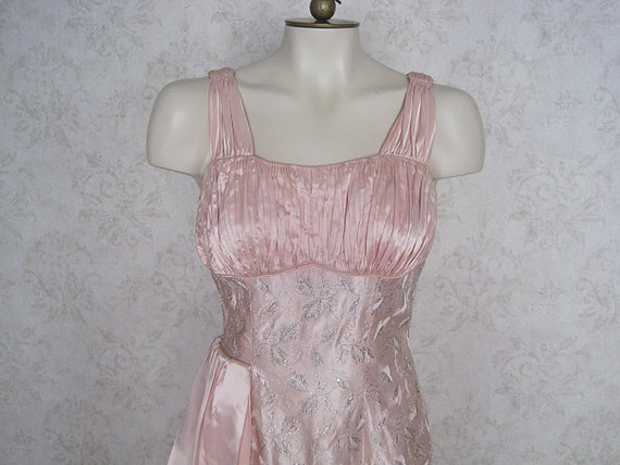 1950s Vintage Brocade Wiggle Dress / '50s '60s Pi… - image 2