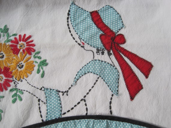 Vintage Hand Embroidered Laundry Bag Sunbonnet La… - image 4