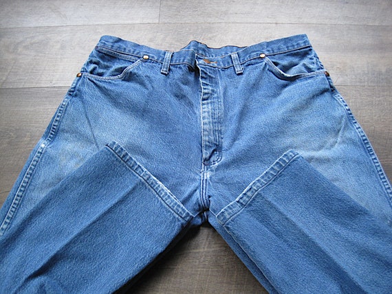 Vintage Distressed Denim Wrangler Jeans 42 X 30 T… - image 2