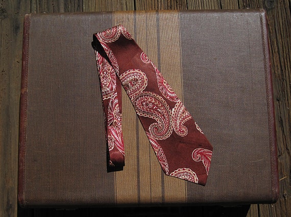 Vintage 1940s Necktie / 40s Wide Maroon Rayon Sil… - image 6