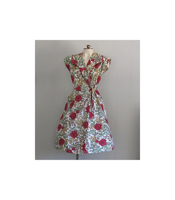 1950s Vintage Floral Cotton Wrap Dress / Sandra Le