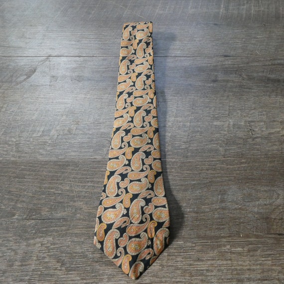 1960s Vintage Silk Necktie / Black Orange Paisley… - image 2