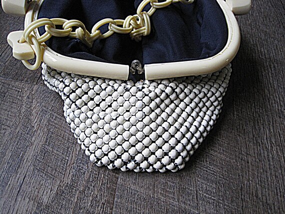 Vintage Ivory Metal Mesh Purse With Lucite Bakeli… - image 5