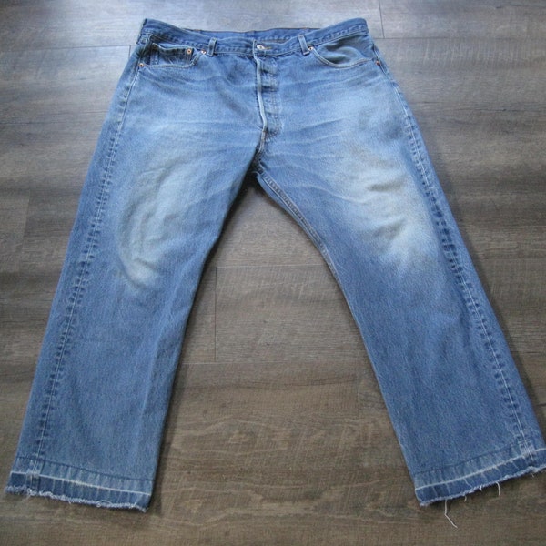 Levi's 501 XX Button Fly Jeans 42 x 32 Tag Vintage Levis Distressed Denim Naturally Worn FadeD Feathered Jeans 90s Levi 40 x 29 Actual