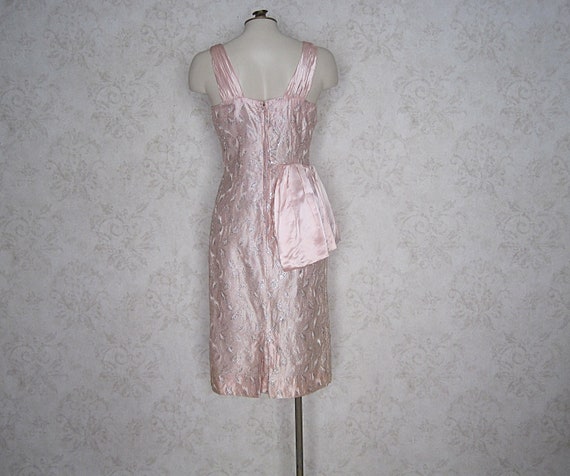 1950s Vintage Brocade Wiggle Dress / '50s '60s Pi… - image 4