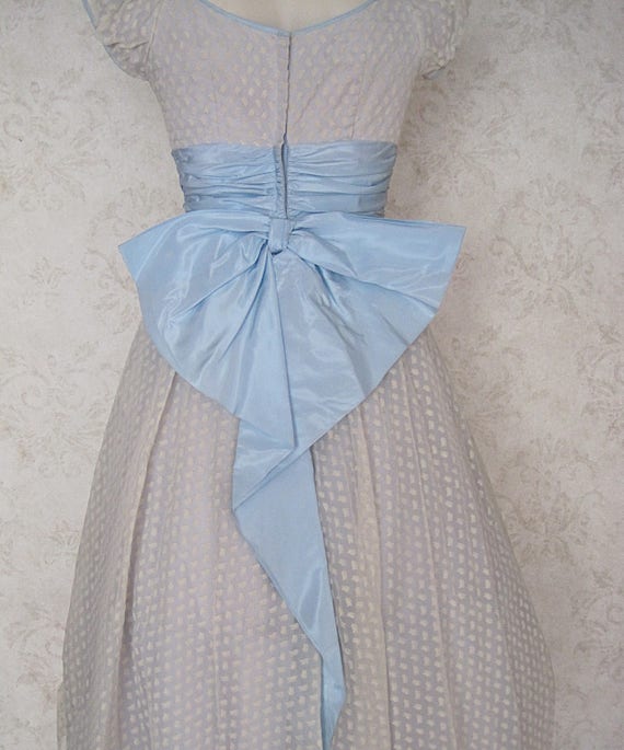 1950s Vintage Party Dress: White Flocked Polka Do… - image 7