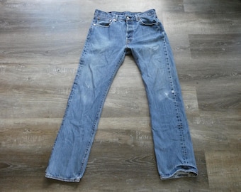 Vintage Levi's 501 Jeans 32 x 34 Distressed Faded Denim (32x33)