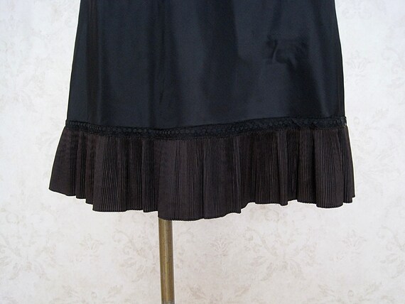 1950s Barbizon Full Black Slip Dress With Razor P… - image 6