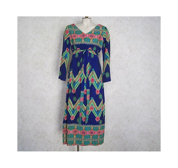 Vintage Kamehameha Tiki Dress / 1960s Vintage Emp… - image 1