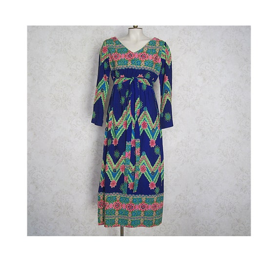 Vintage Kamehameha Tiki Dress / 1960s Vintage Empi