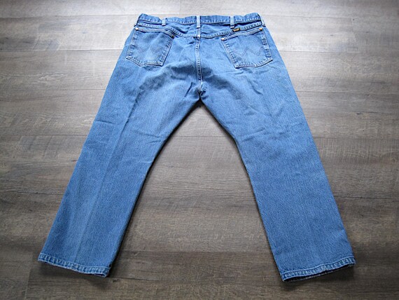 Vintage Distressed Denim Wrangler Jeans 42 X 30 T… - image 4