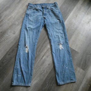 Vintage Levi&#39;s 501 Jeans: Button Fly, Distressed Denim (31x32)