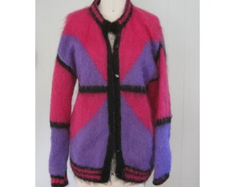 1980s Vintage Oversize Mohair Cardigan Sweater / Fuzzy '80s '90s Irish Wool Fuchsia Purple Black Geometric Pattern Sweater