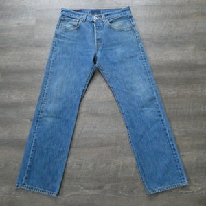 Vintage Levis 501 Button Fly Jeans 31 x 30 Tag Levi's Distressed Denim Worn Faded Feathered Jeans '80s '90s Relaxed Boyfriend Jean 30 x 30