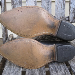 Vintage Cowboy Boots / 1950s Vintage ACME Black/Red/White Inlay Feather Design Leather Cowboy Boots image 10