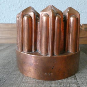 Antique Copper Jelly Mold Vintage Castle Shaped Cake Mould Heavy Stamped Copper Country Farmhouse Kitchen Decor