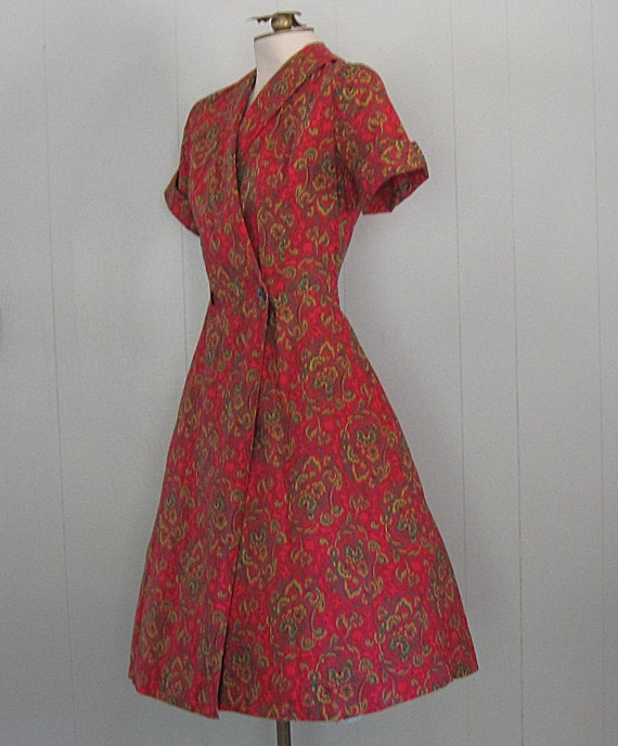 1950s Vintage Cotton House Dress / Red, Green, Bl… - image 5